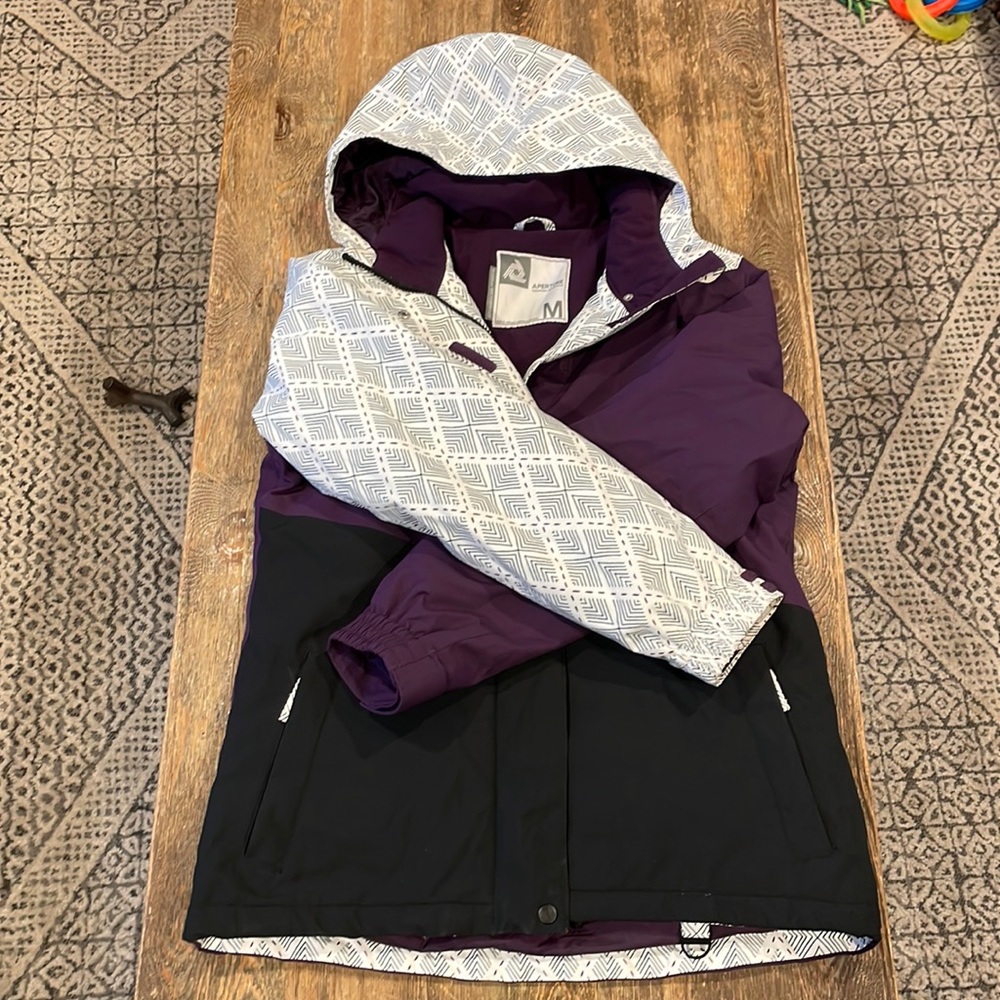 APERTURE snowboarding jacket